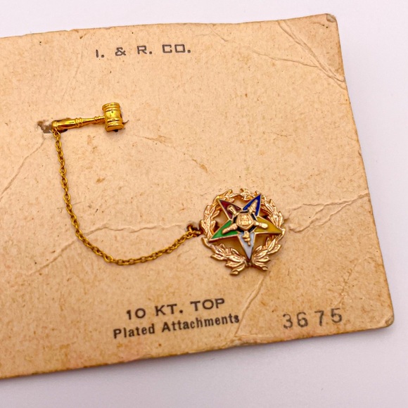 Vintage 1940’s 10k Gold Masonic Eastern Star Enamel Pin Gavel on Original Paper - Picture 3 of 7